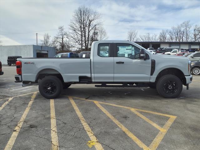 new 2025 Ford F-250 car