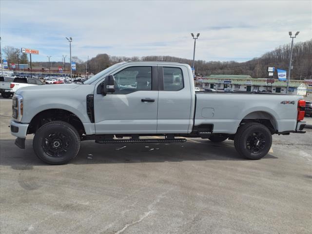 new 2025 Ford F-250 car