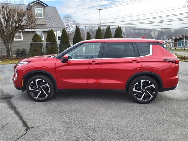 used 2022 Mitsubishi Outlander car, priced at $25,990