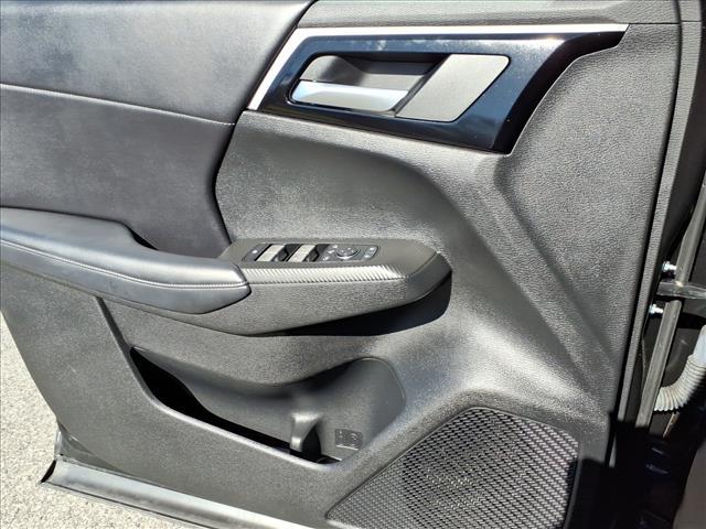 used 2024 Mitsubishi Outlander car, priced at $28,990