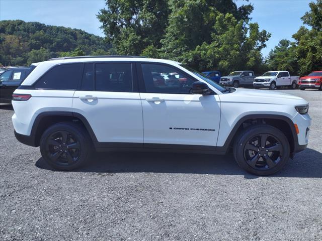 used 2023 Jeep Grand Cherokee car, priced at $37,890