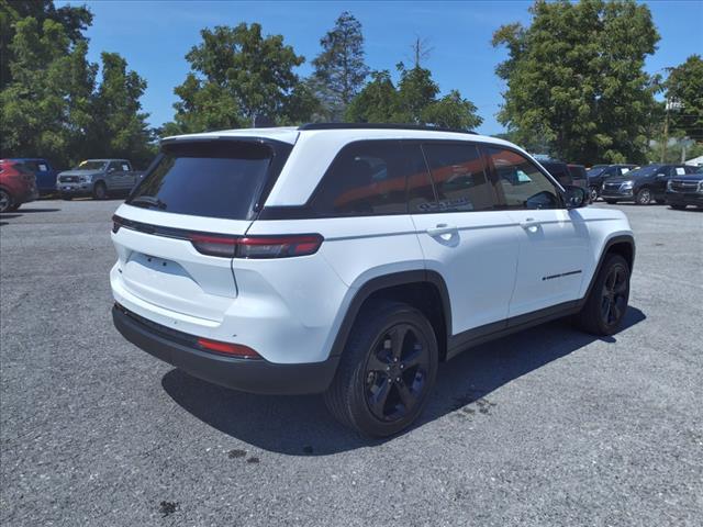 used 2023 Jeep Grand Cherokee car, priced at $37,890