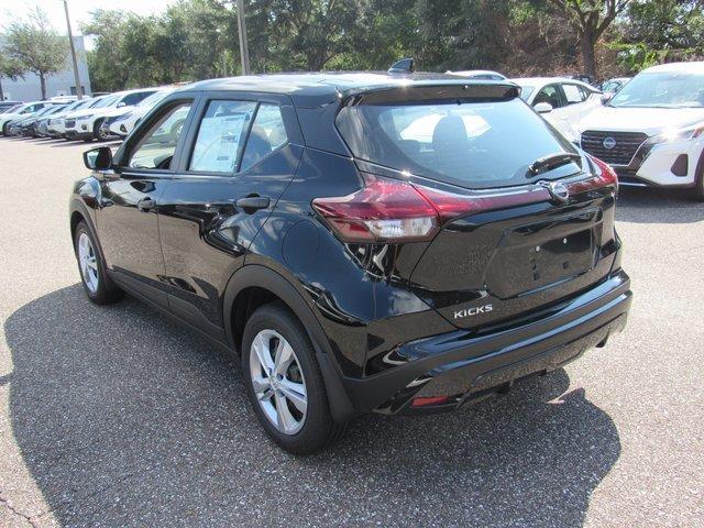 new 2025 Nissan Kicks Play car, priced at $21,720