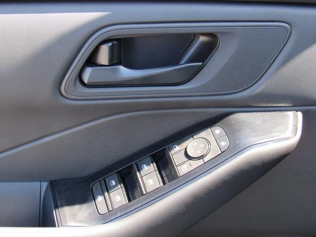 new 2025 Nissan Rogue car, priced at $29,553