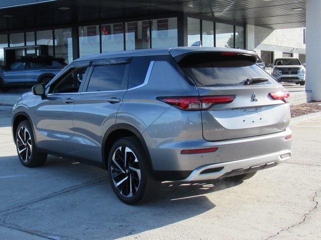 used 2023 Mitsubishi Outlander car, priced at $20,877