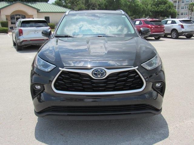 used 2021 Toyota Highlander Hybrid car, priced at $33,995