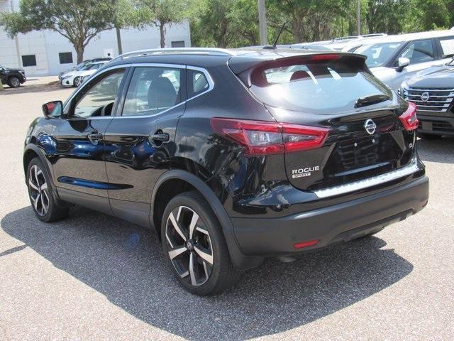 used 2022 Nissan Rogue Sport car, priced at $21,818
