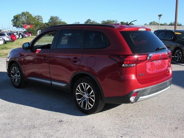 used 2016 Mitsubishi Outlander car