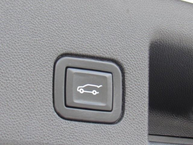 used 2023 Chevrolet Equinox car, priced at $19,991