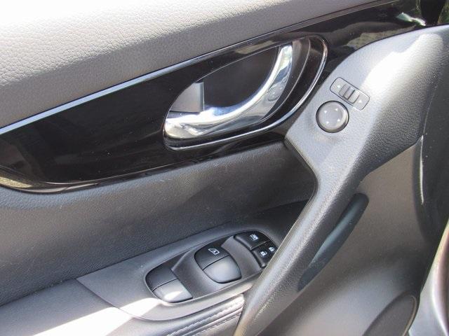 used 2020 Nissan Rogue Sport car, priced at $16,940