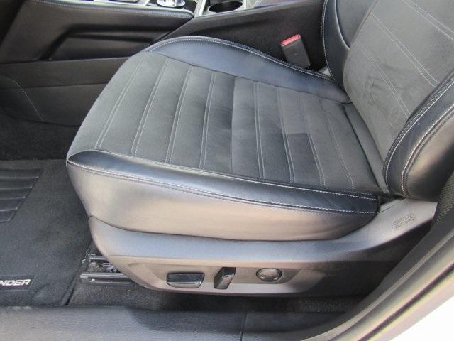 used 2024 Mitsubishi Outlander car, priced at $22,999