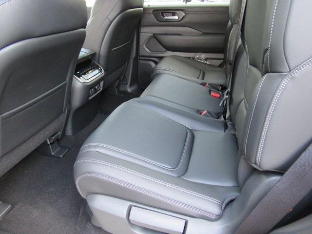 new 2025 Nissan Armada car, priced at $58,132