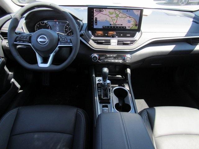 new 2025 Nissan Altima car, priced at $37,007