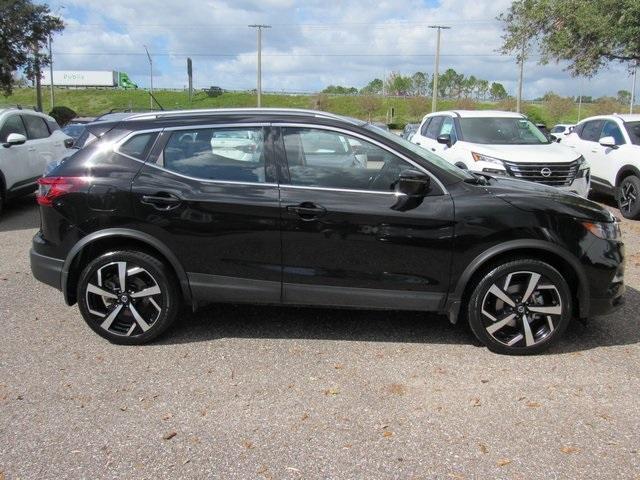 used 2022 Nissan Rogue Sport car, priced at $20,858