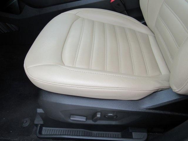 used 2022 Ford Edge car, priced at $24,387