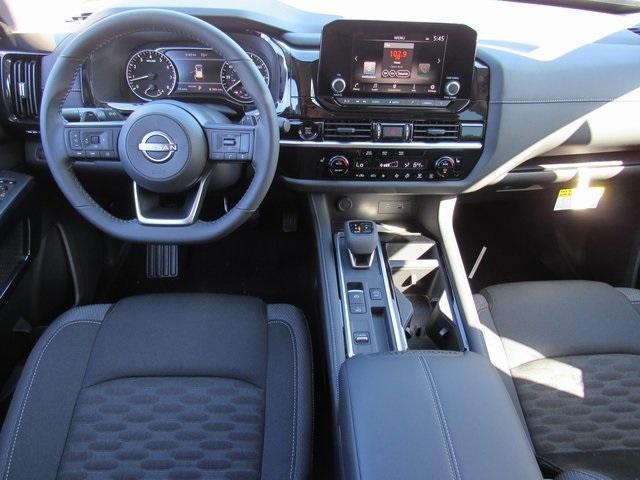 new 2025 Nissan Pathfinder car, priced at $40,760