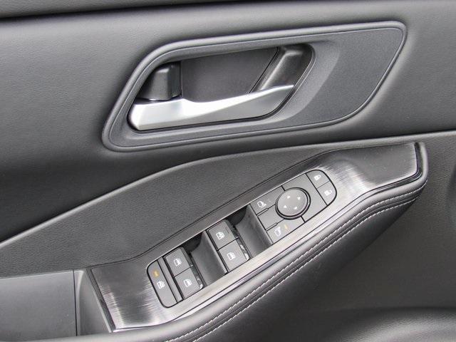 new 2025 Nissan Rogue car, priced at $29,053