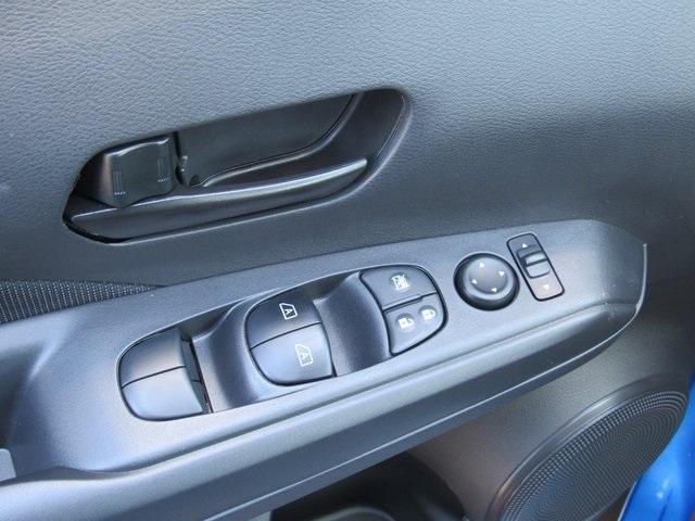 new 2025 Nissan Kicks Play car, priced at $21,919