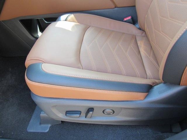new 2025 Nissan Pathfinder car, priced at $42,747