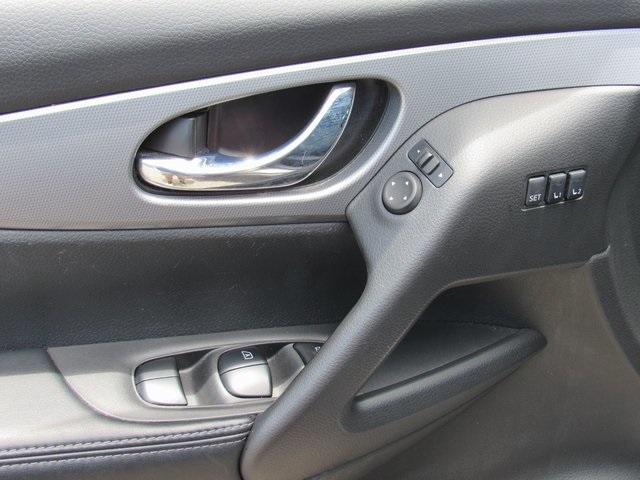 used 2020 Nissan Rogue Sport car, priced at $18,820