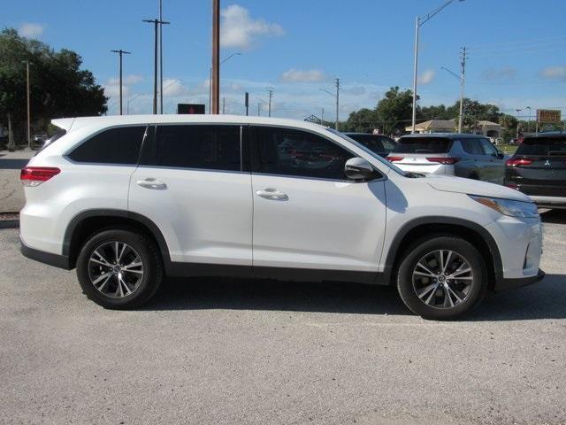 used 2019 Toyota Highlander car, priced at $17,994