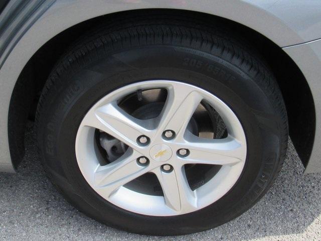 used 2023 Chevrolet Malibu car, priced at $15,994