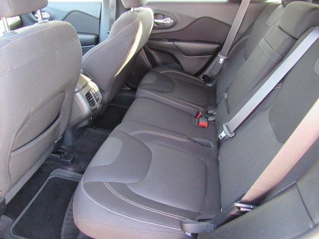 used 2016 Jeep Cherokee car, priced at $10,524