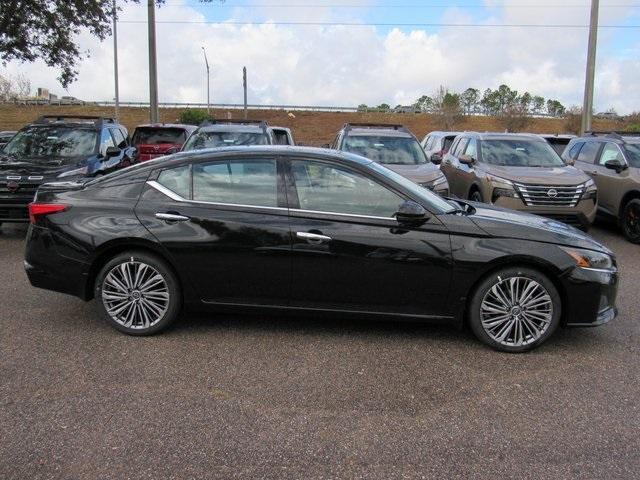 new 2025 Nissan Altima car, priced at $32,785