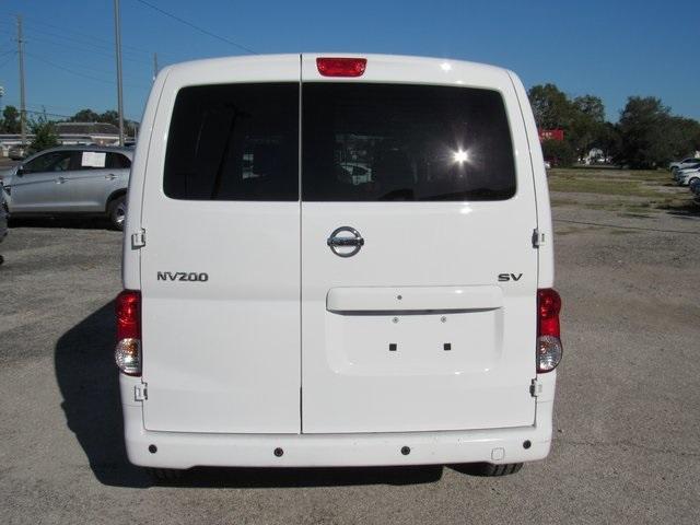 used 2021 Nissan NV200 car