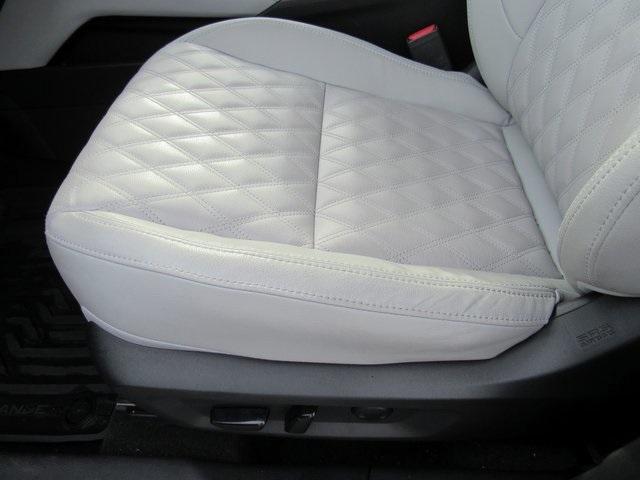used 2024 Mitsubishi Outlander car, priced at $27,994