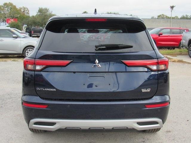 used 2023 Mitsubishi Outlander car, priced at $22,922