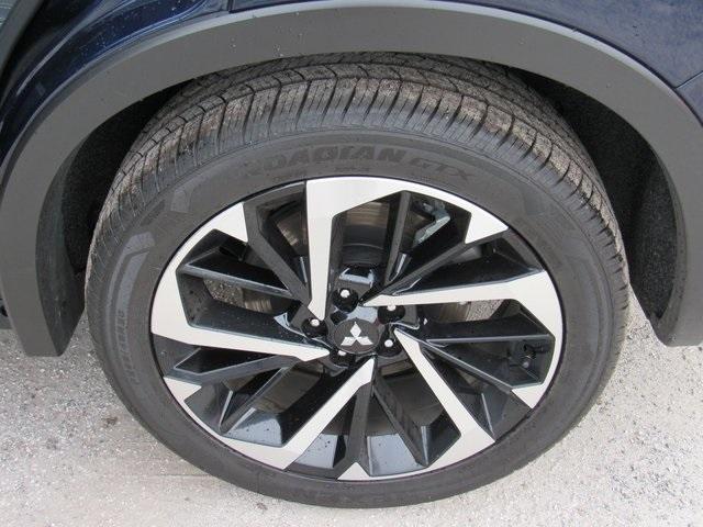 used 2023 Mitsubishi Outlander car, priced at $22,922