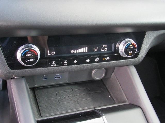 used 2024 Mitsubishi Outlander car, priced at $20,174