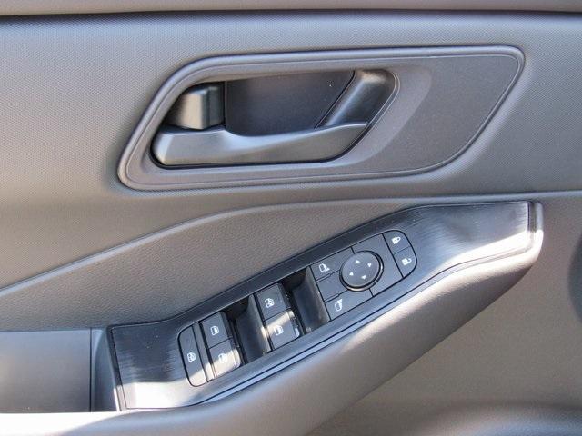 new 2025 Nissan Rogue car, priced at $29,177