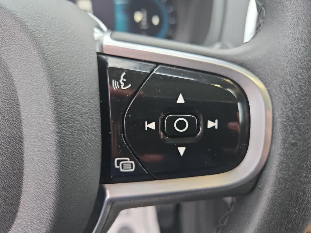 used 2023 Volvo XC90 car, priced at $38,988