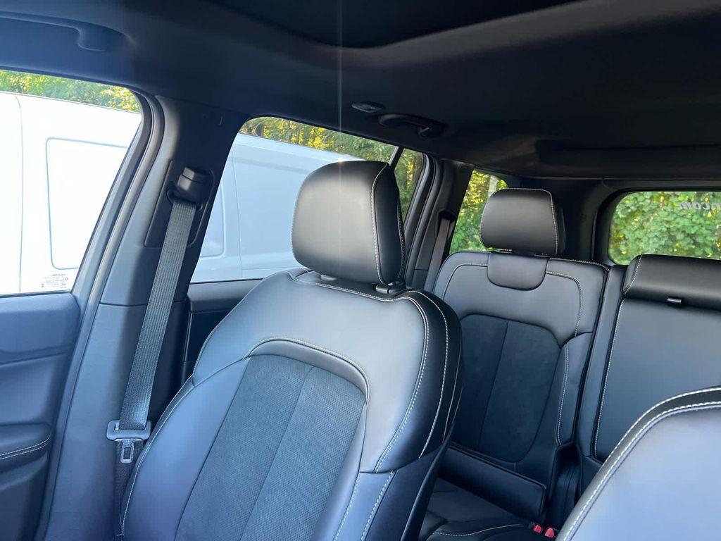 new 2025 Jeep Grand Cherokee car, priced at $41,250