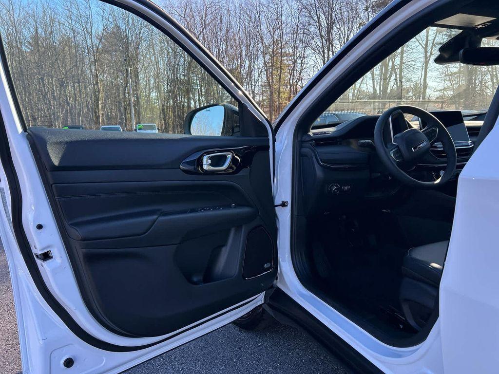 new 2026 Jeep Compass car, priced at $36,500