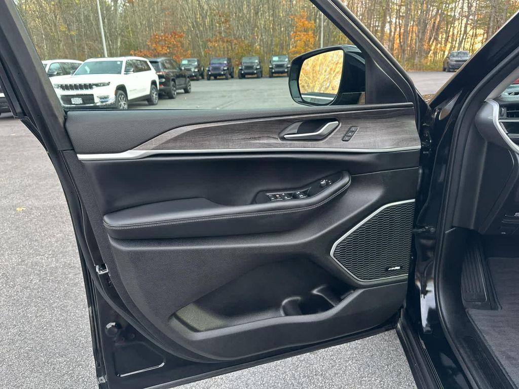 used 2023 Jeep Grand Cherokee 4xe car, priced at $29,475