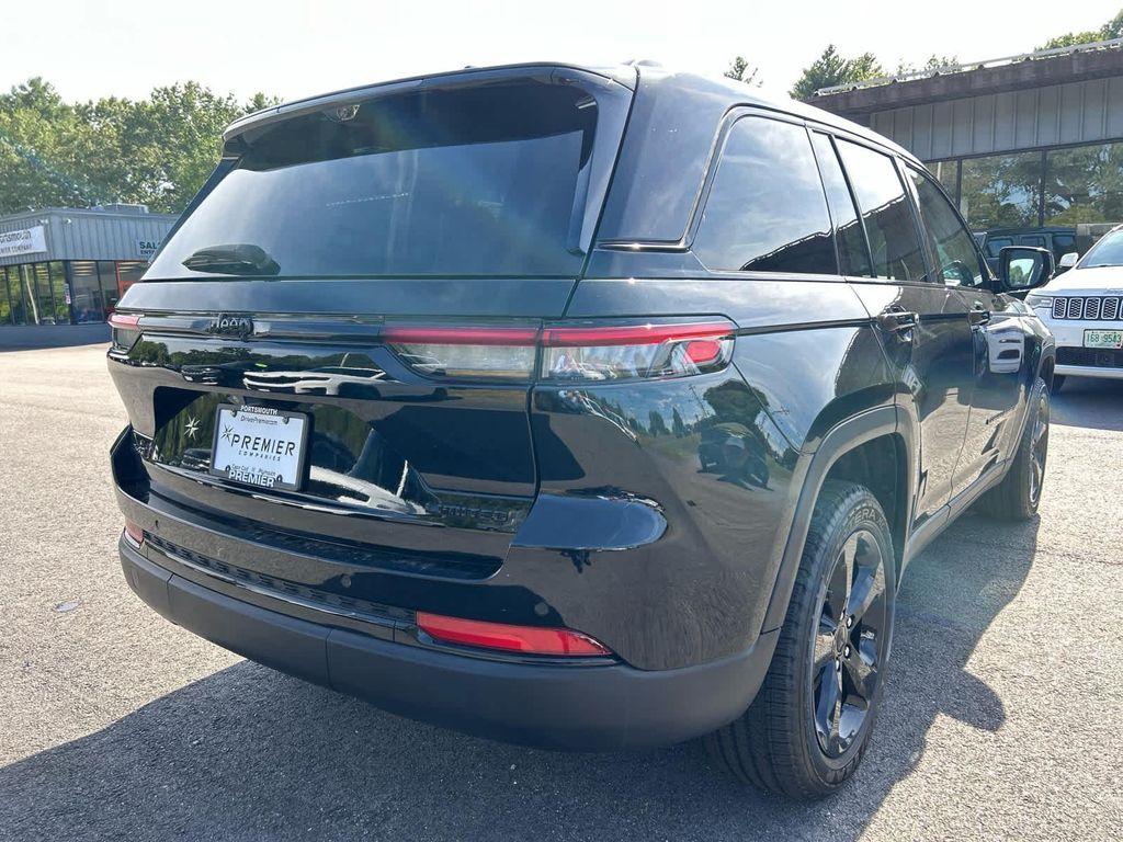used 2023 Jeep Grand Cherokee car, priced at $32,575