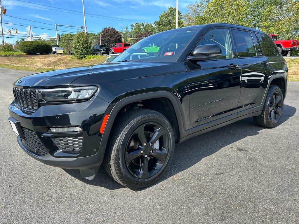 used 2023 Jeep Grand Cherokee car, priced at $32,575