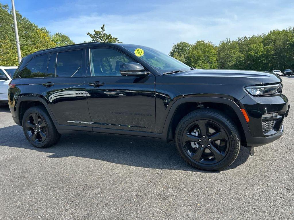 used 2023 Jeep Grand Cherokee car, priced at $32,575