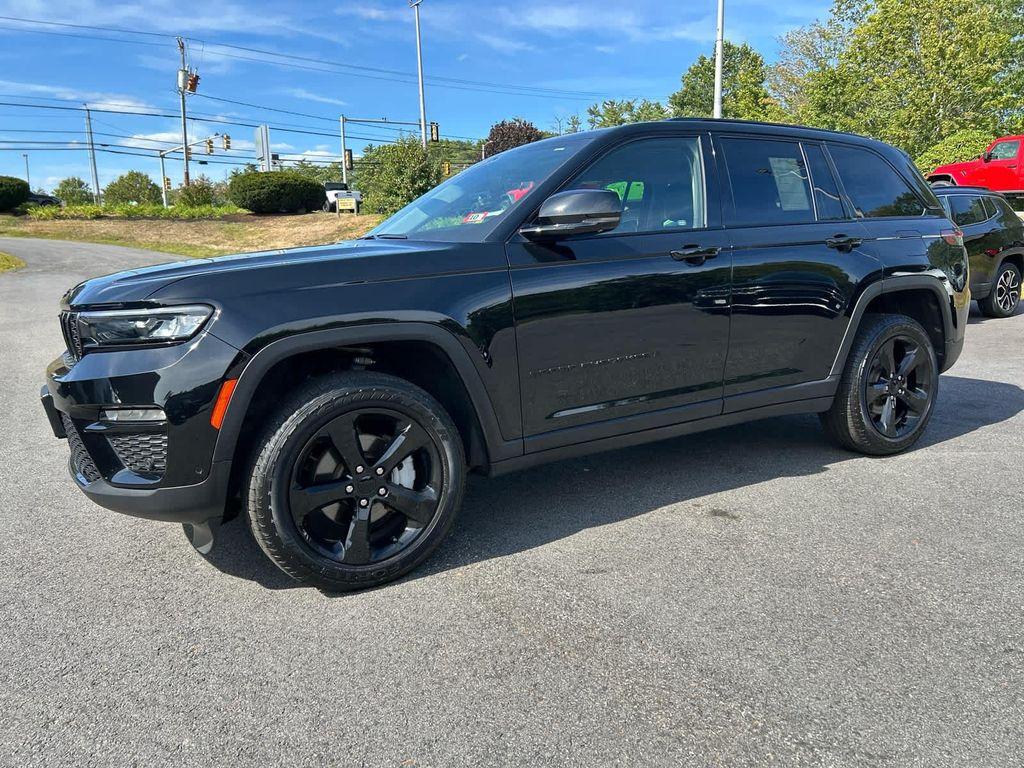 used 2023 Jeep Grand Cherokee car, priced at $32,575
