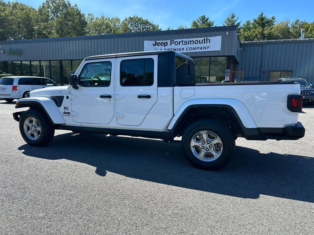 used 2021 Jeep Gladiator car, priced at $29,195