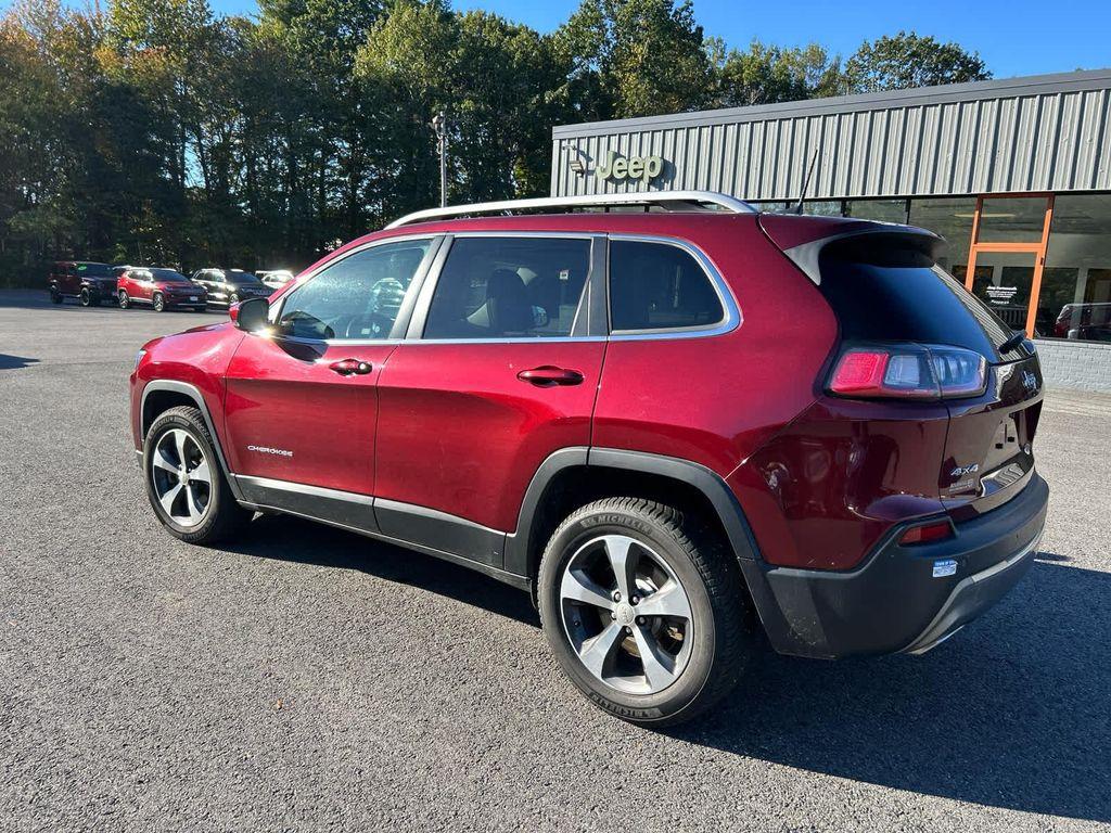 used 2019 Jeep Cherokee car, priced at $15,275