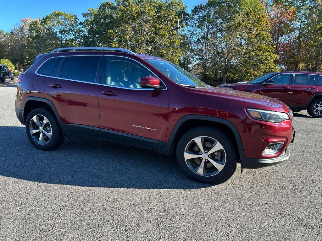used 2019 Jeep Cherokee car, priced at $15,275