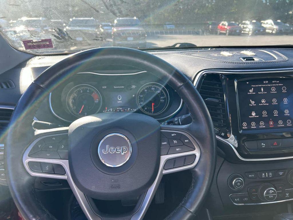 used 2019 Jeep Cherokee car, priced at $15,275