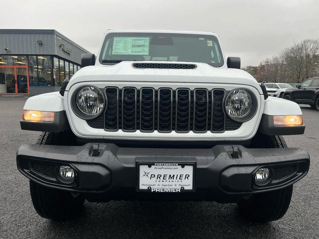 new 2026 Jeep Gladiator car, priced at $47,500