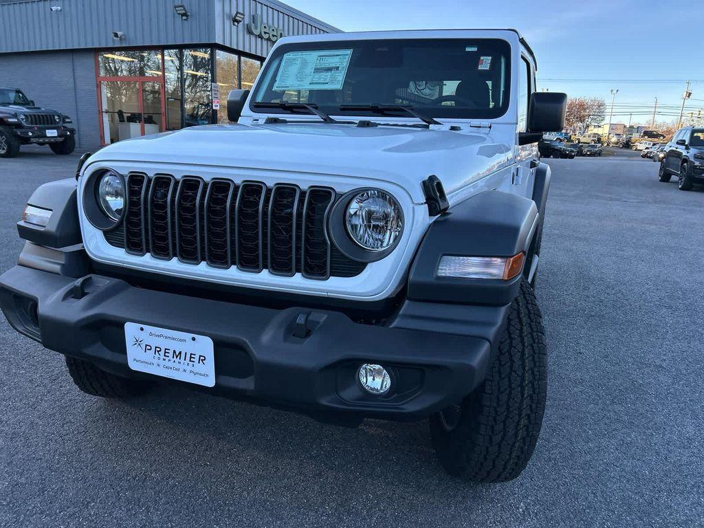 new 2026 Jeep Wrangler car, priced at $43,000