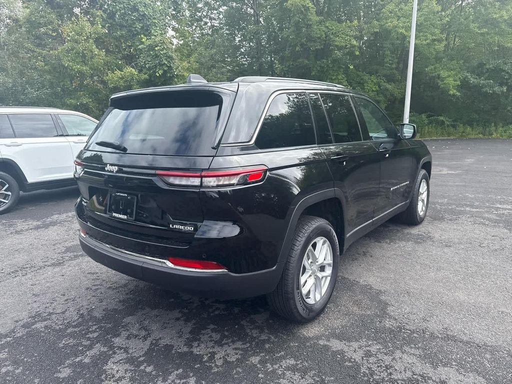 new 2025 Jeep Grand Cherokee car, priced at $39,750