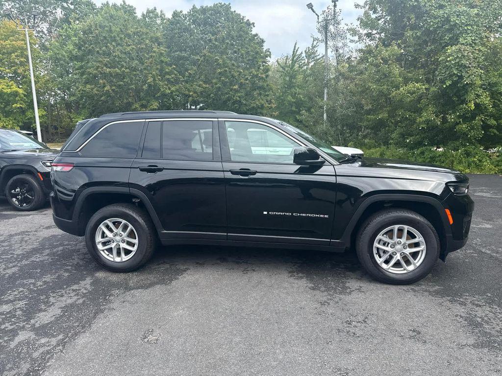 new 2025 Jeep Grand Cherokee car, priced at $39,750